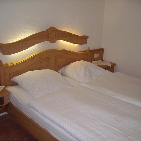 Hotel Am Bahnhof Stendal Extérieur photo